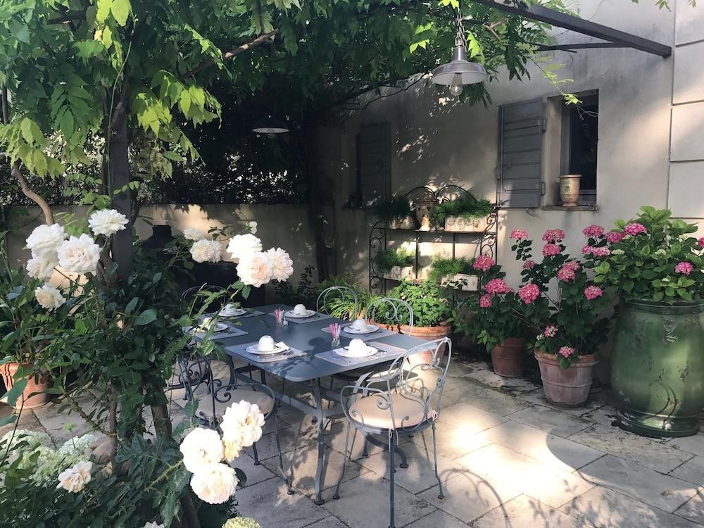 Отель La Bastide De Бульбон Экстерьер фото